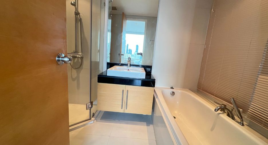 For rent and for sale 2 bedrooms condo in Khlong Toei, Bangkok