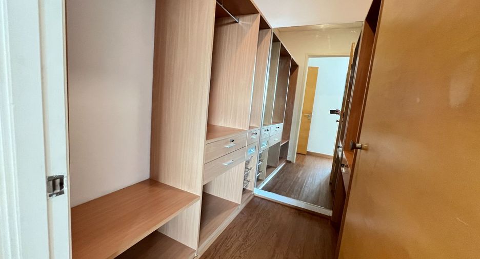 For rent and for sale 2 bedrooms condo in Khlong Toei, Bangkok