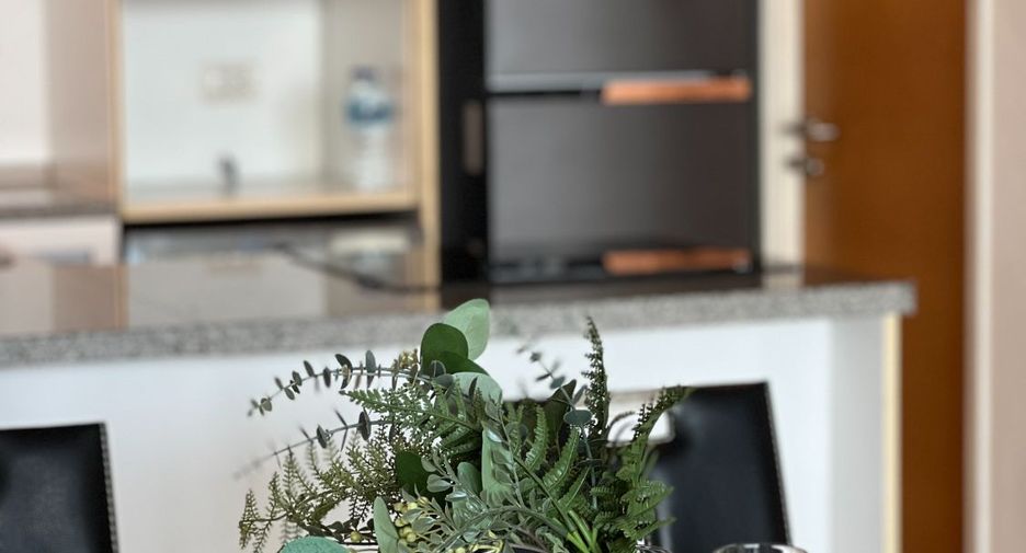 For rent and for sale 2 bedrooms condo in Khlong Toei, Bangkok