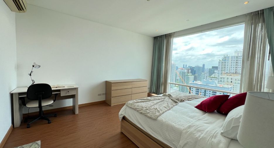 For rent and for sale 2 bedrooms condo in Khlong Toei, Bangkok