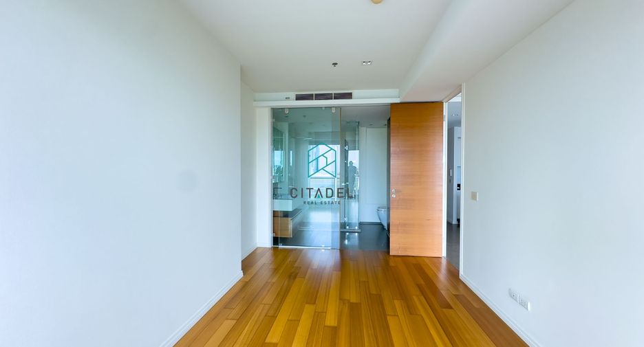 À vendre 1 chambre condo à Sathon, Bangkok