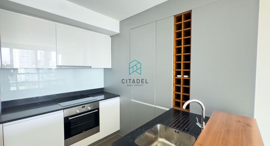 À vendre 1 chambre condo à Sathon, Bangkok