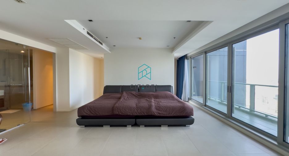 À louer et à vendre 3 chambres condo à Sathon, Bangkok