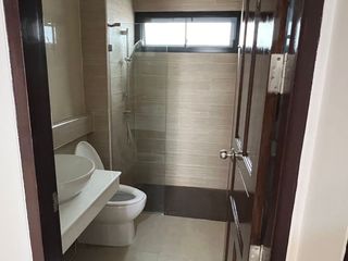 Casa en alquiler de 3 habitaciones en Si Racha, Chonburi