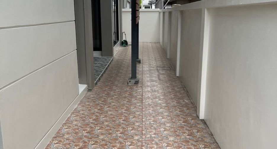 Casa en alquiler de 3 habitaciones en Si Racha, Chonburi