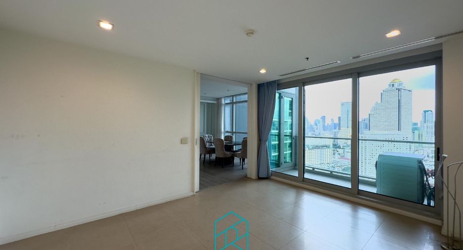 Condo en alquiler y en venta de 3 habitaciones en Sathon, Bangkok