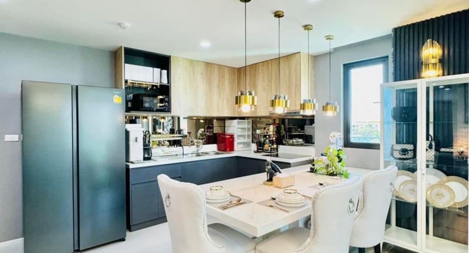 Condo en venta de 2 habitaciones en Bang Lamung, Chonburi