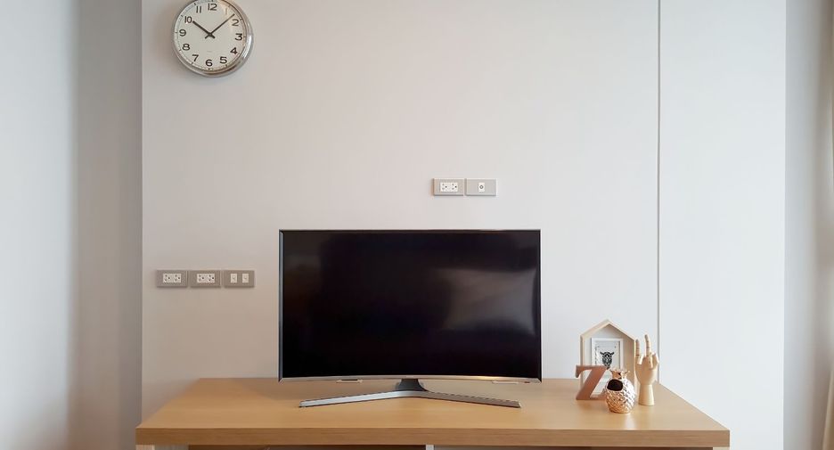 For rent and for sale 1 bed condo in Khlong Toei, Bangkok