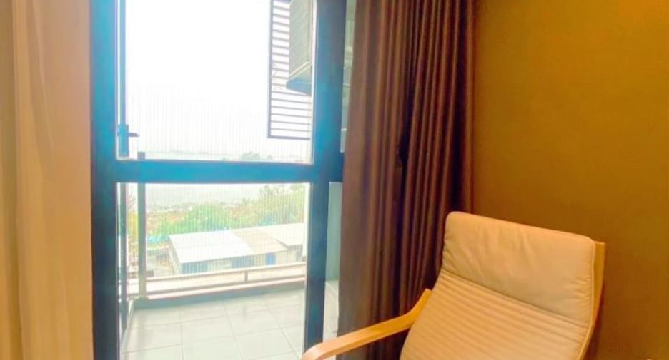 Condo en venta de 1 habitaciones en Si Racha, Chonburi