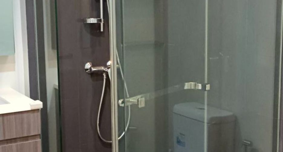 For sale 2 bedrooms condo in Watthana, Bangkok