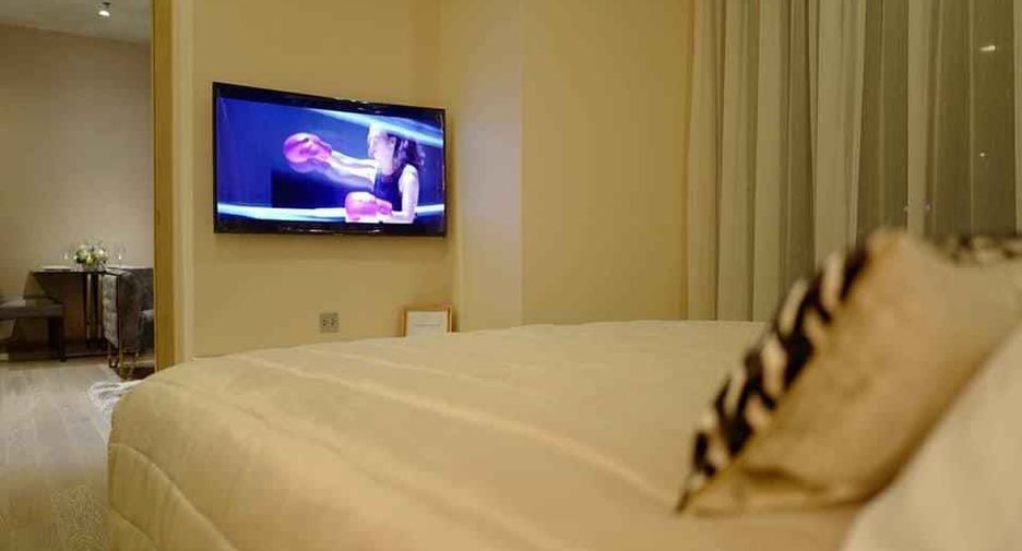 For rent and for sale 1 bed condo in Watthana, Bangkok