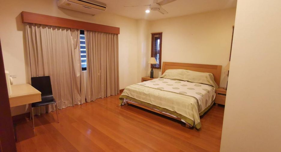 For rent 2 bedrooms apartment in Phaya Thai, Bangkok
