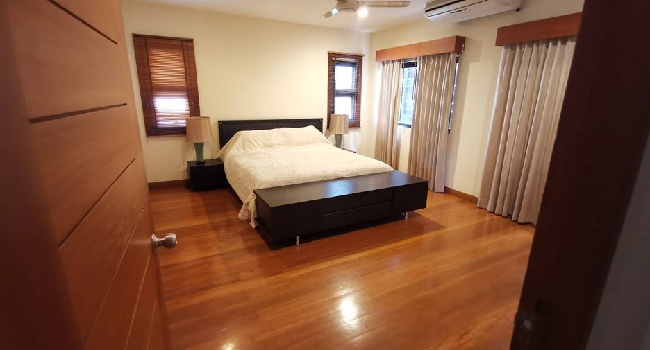 For rent 2 bedrooms apartment in Phaya Thai, Bangkok