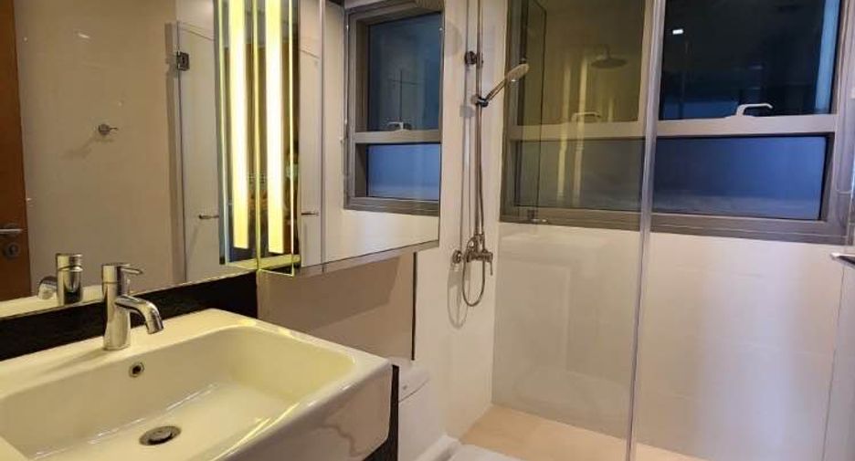 Wohnung zur Miete und zum Kauf mit 2 Zimmer in Yan Nawa, Bangkok