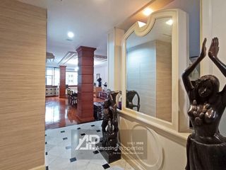 For sale 4 bed condo in Khlong Toei, Bangkok