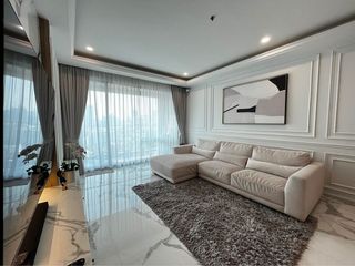 For rent 2 bedrooms condo in Yan Nawa, Bangkok