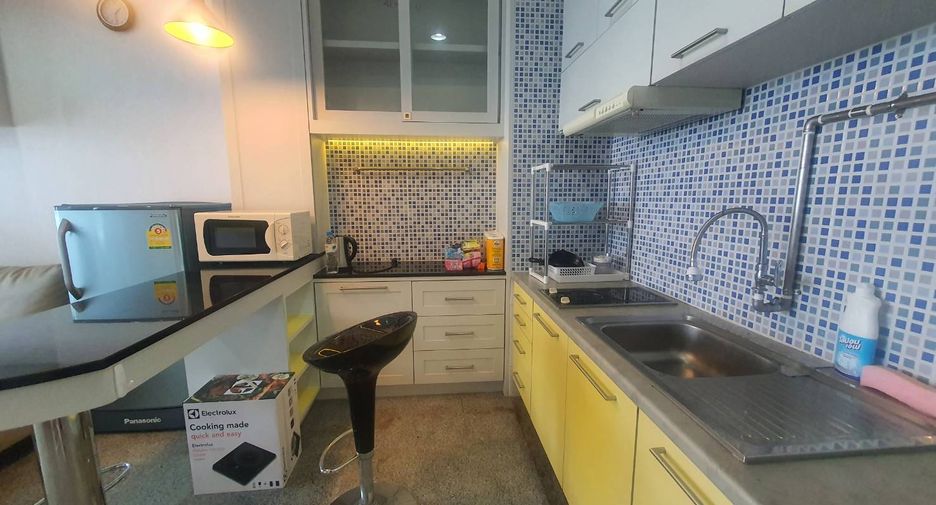 For rent 2 ベッドルーム condo in Sathon, Bangkok