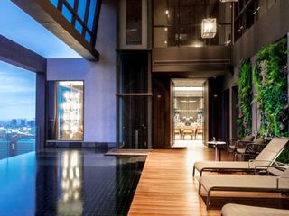 À vendre 4 chambres condo à Khlong Toei, Bangkok