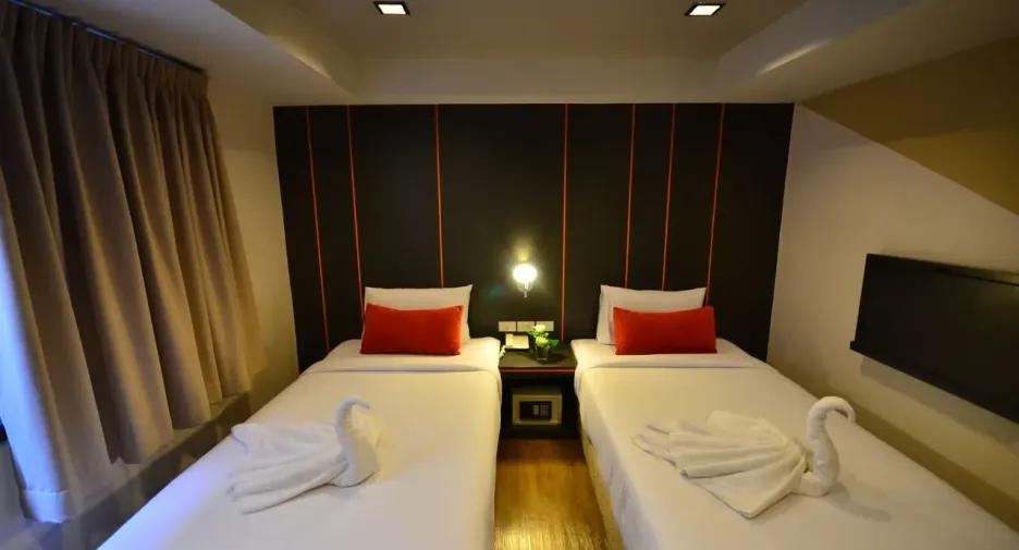 For sale 60 bedrooms hotel in Sathon, Bangkok