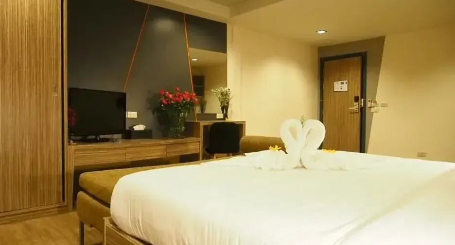 For sale 60 bedrooms hotel in Sathon, Bangkok