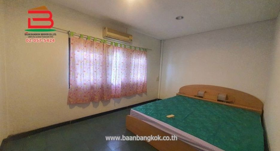 For sale 2 ベッドルーム townhouse in Sai Mai, Bangkok