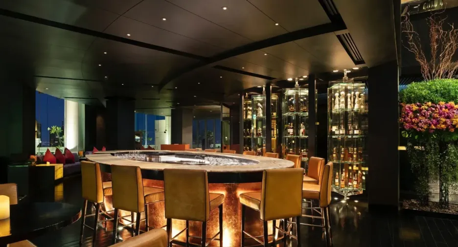 For sale 3 bedrooms condo in Bang Rak, Bangkok