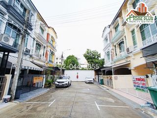 Casa adosada en venta de 3 habitaciones en Chatuchak, Bangkok