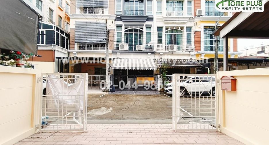 Reihenhaus zum Kauf mit 3 Zimmer in Chatuchak, Bangkok