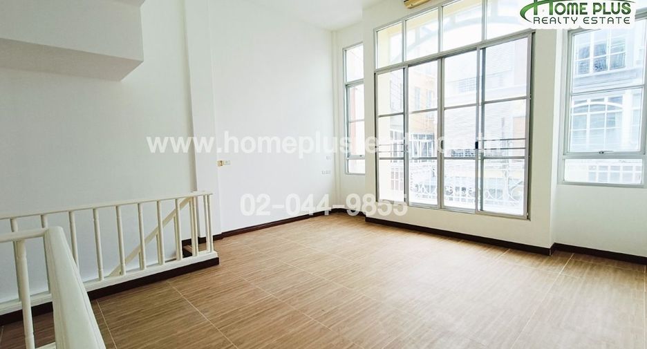 Reihenhaus zum Kauf mit 3 Zimmer in Chatuchak, Bangkok