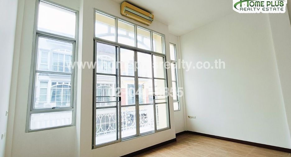 Reihenhaus zum Kauf mit 3 Zimmer in Chatuchak, Bangkok