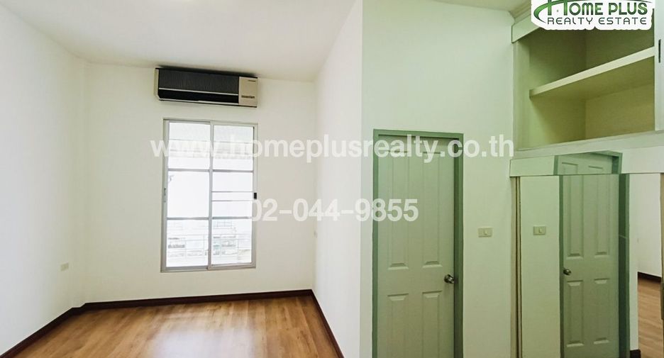 Reihenhaus zum Kauf mit 3 Zimmer in Chatuchak, Bangkok
