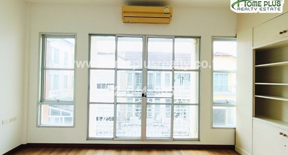 Reihenhaus zum Kauf mit 3 Zimmer in Chatuchak, Bangkok