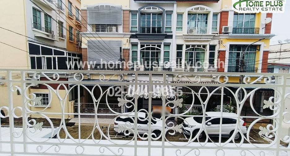Reihenhaus zum Kauf mit 3 Zimmer in Chatuchak, Bangkok