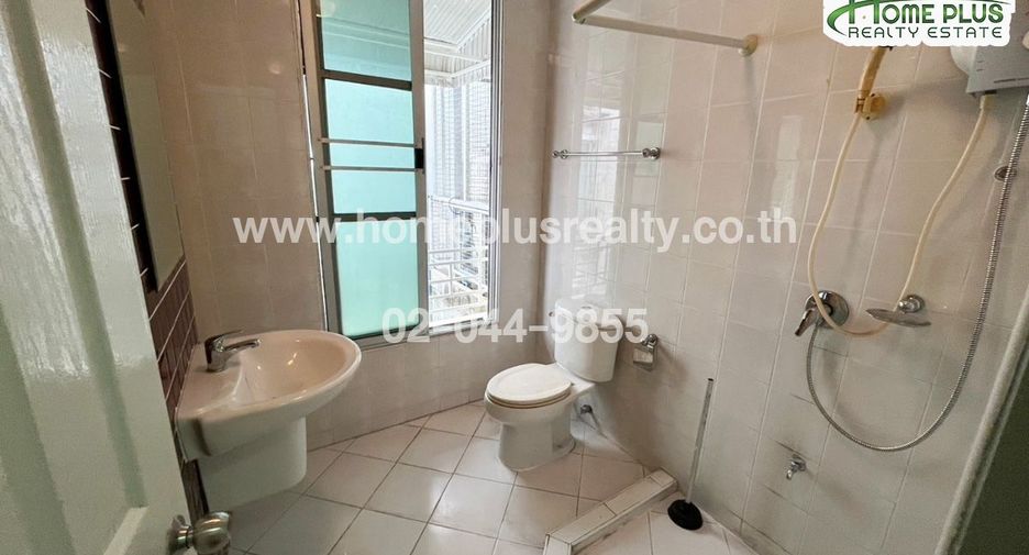 Reihenhaus zum Kauf mit 3 Zimmer in Chatuchak, Bangkok