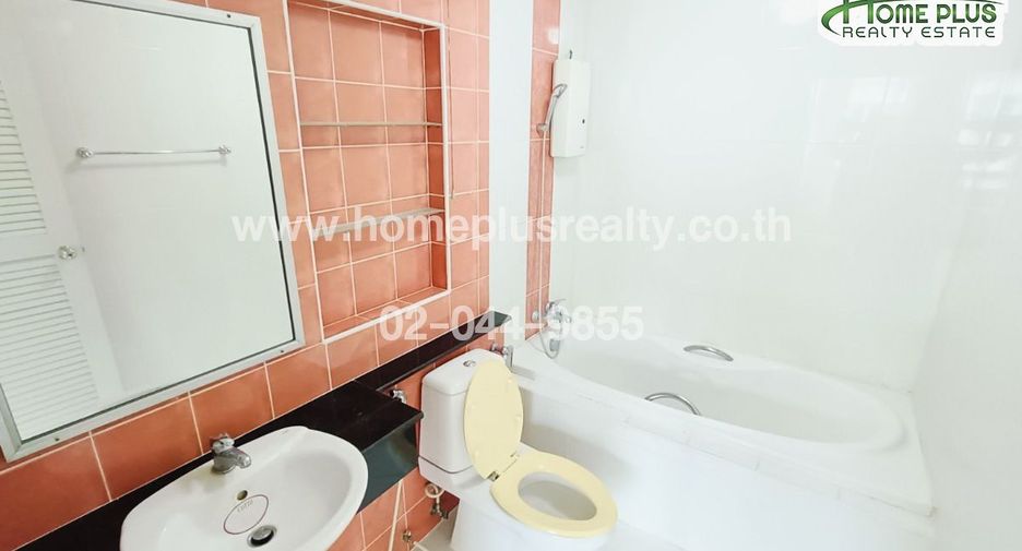 Reihenhaus zum Kauf mit 3 Zimmer in Chatuchak, Bangkok