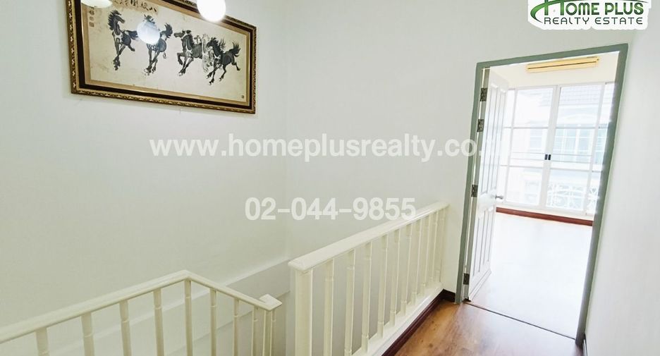 Reihenhaus zum Kauf mit 3 Zimmer in Chatuchak, Bangkok