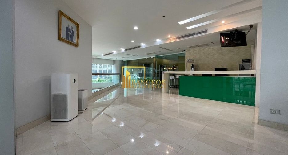 Apartment zur Miete mit 3 Zimmer in Khlong Toei, Bangkok