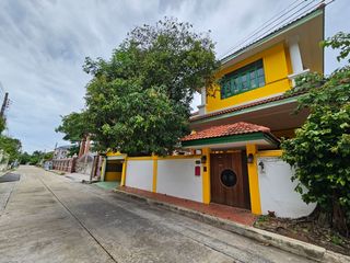For sale 3 Beds house in Bang Khun Thian, Bangkok