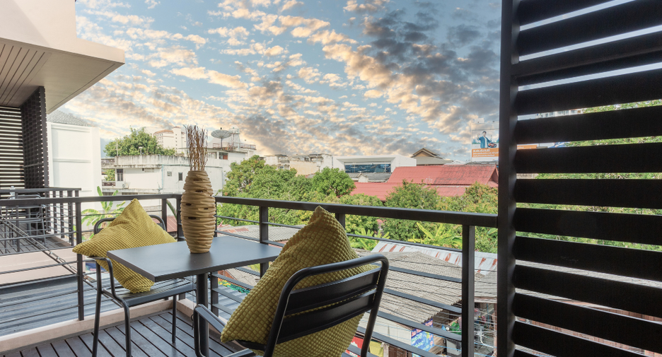 For sale 6 bedrooms serviced apartment in Mueang Chiang Mai, Chiang Mai