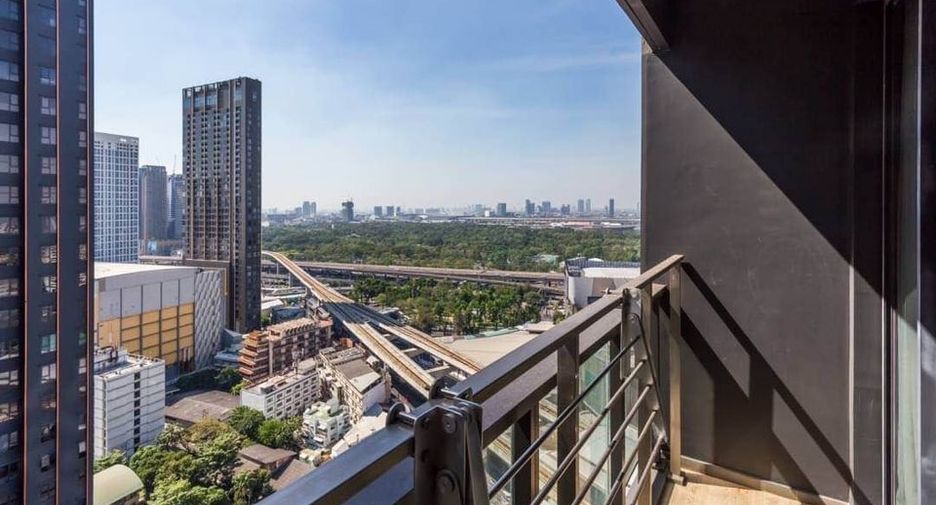 À louer 3 chambres condo à Chatuchak, Bangkok