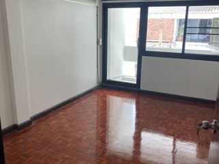 出租 5 卧室 联排别墅 在 Khlong Toei, 曼谷