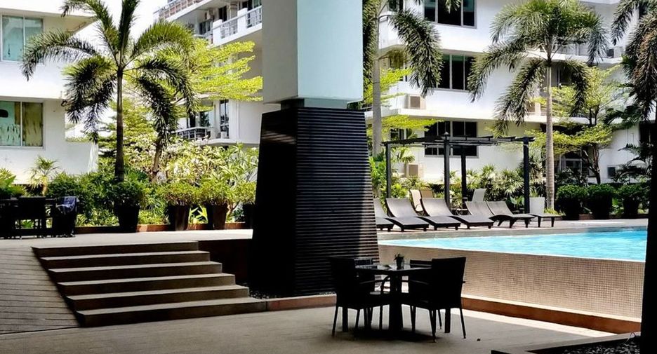 Condo en alquiler de 2 habitaciones en Phra Khanong, Bangkok