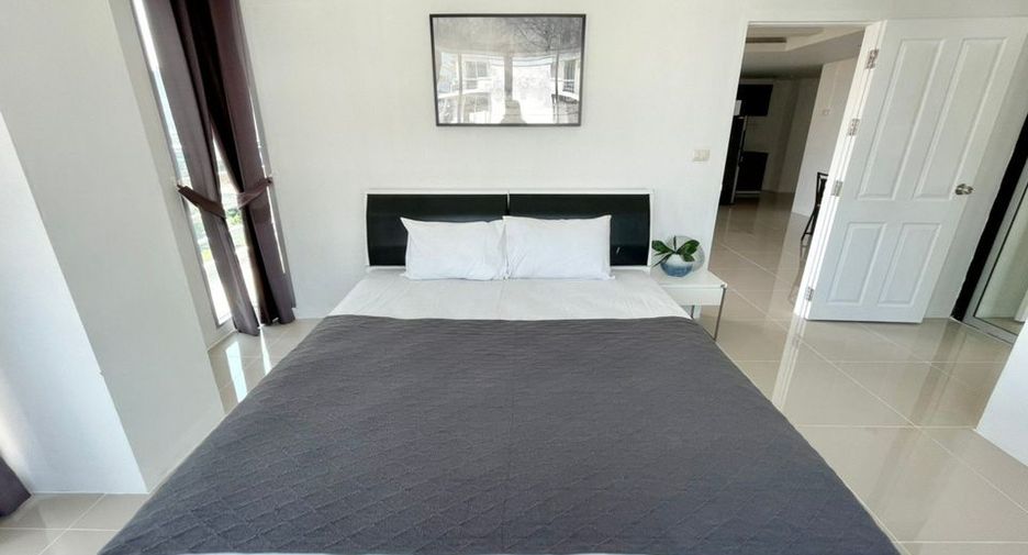 Condo en alquiler de 2 habitaciones en Phra Khanong, Bangkok