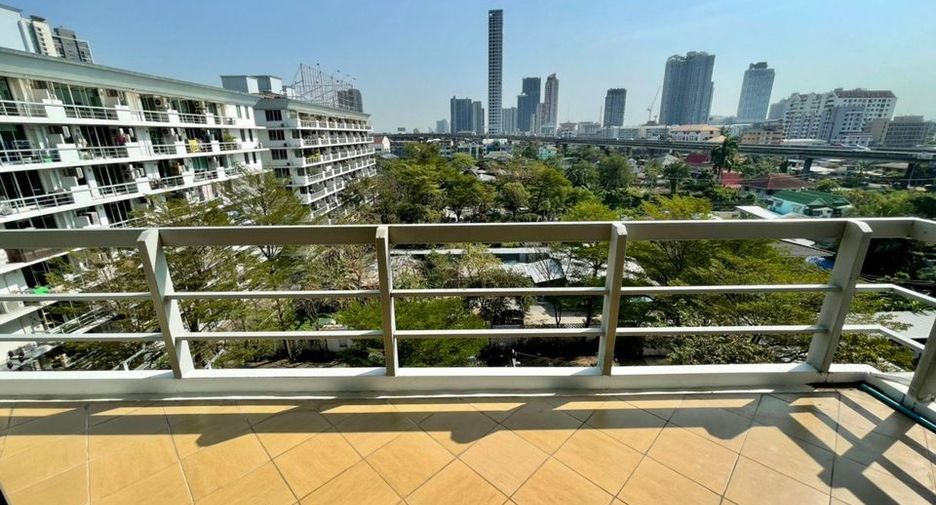 Condo en alquiler de 2 habitaciones en Phra Khanong, Bangkok