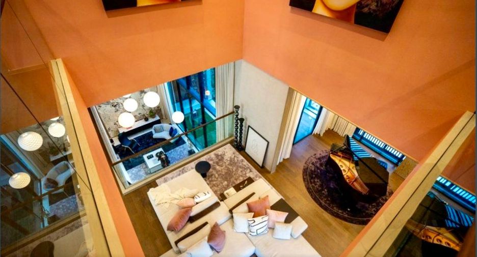 For sale 4 bedrooms house in Bang Kapi, Bangkok