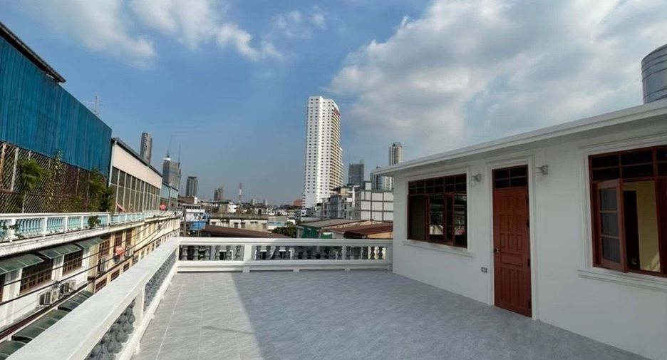 出租 3 卧室 独立屋 在 Khlong San, 曼谷