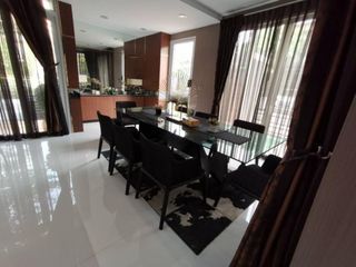 For rent 4 bedrooms house in Bang Kapi, Bangkok