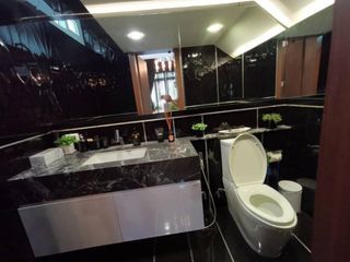 For rent 4 bedrooms house in Bang Kapi, Bangkok