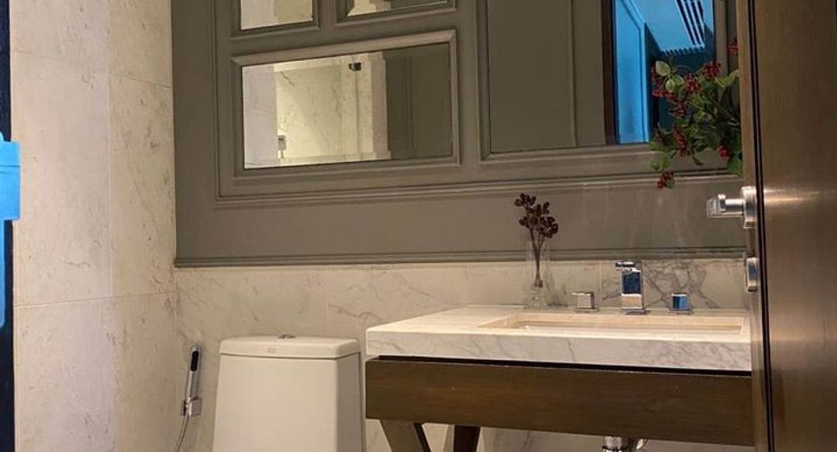 For rent 3 ベッドルーム condo in Khlong Toei, Bangkok