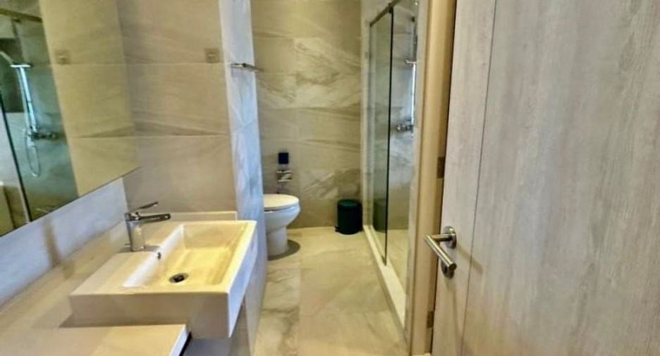 For sale 1 bed condo in Si Racha, Chonburi